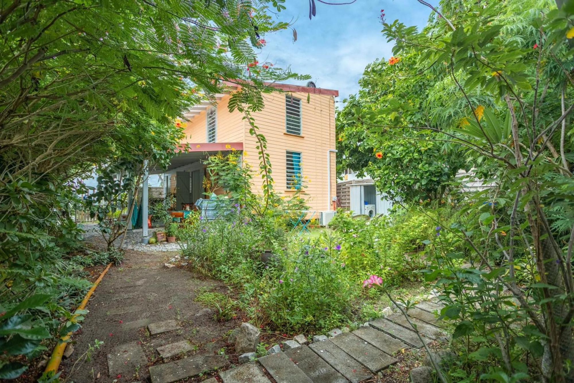 Appartement Cosy Au Carbet Avec Balcon Et Vue Sur Mer 70 M² Le Carbet Eksteriør bilde